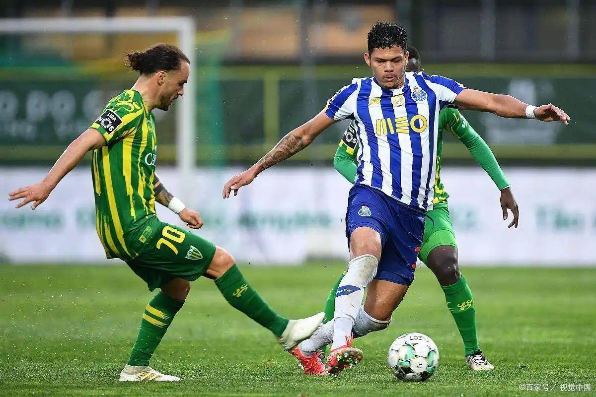 国王杯赛程吃紧，波尔图赛前状态回暖，气氛紧张，更衣室氛围转暖的简单介绍